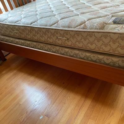 Queen size bed