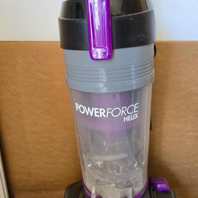 Bissell PowerForce Helix Upright Vacuum – Bagless