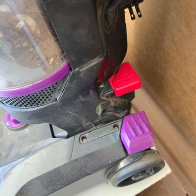 Bissell PowerForce Helix Upright Vacuum – Bagless