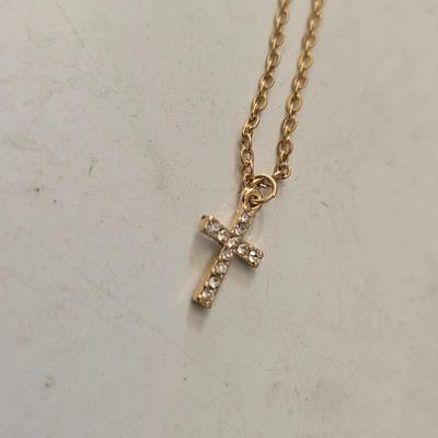 Vintage Religious & Decorative Trinkets – Catholic Icons, Trinket Boxes, Jewelry & More