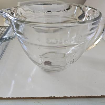 Baking & Kitchen Essentials Lot – Pyrex, Glassware, Cooling Rack, Turntables / Lazy susans