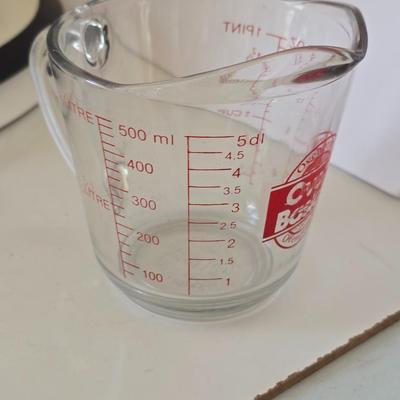 Baking & Kitchen Essentials Lot – Pyrex, Glassware, Cooling Rack, Turntables / Lazy susans