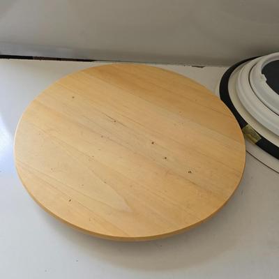Baking & Kitchen Essentials Lot – Pyrex, Glassware, Cooling Rack, Turntables / Lazy susans