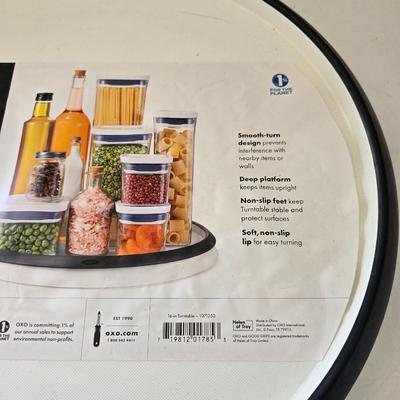Baking & Kitchen Essentials Lot – Pyrex, Glassware, Cooling Rack, Turntables / Lazy susans