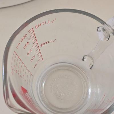 Baking & Kitchen Essentials Lot – Pyrex, Glassware, Cooling Rack, Turntables / Lazy susans
