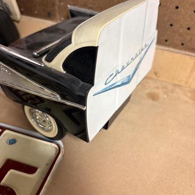 Vtg license plates & more