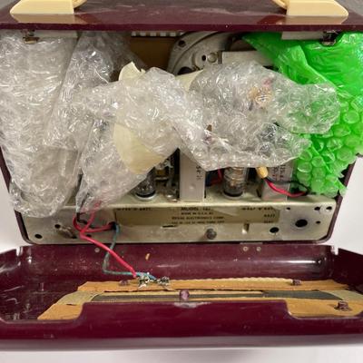 Sale Photo Thumbnail #126: Model 1877
Inside has some wrapped wires
Does not turn on
Outside is in good condition