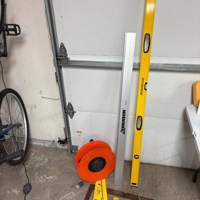 6’ level, ext reel, levels & saw