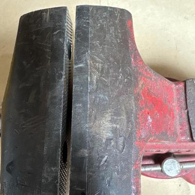 4 1/2” Craftsman vise