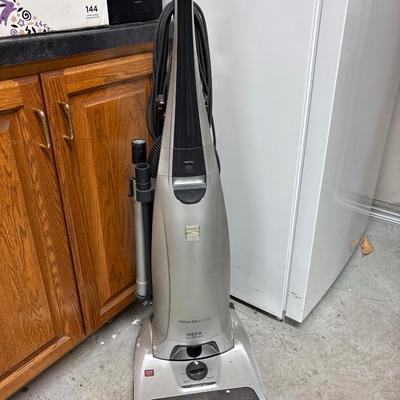 Kenmore elite vacuum
