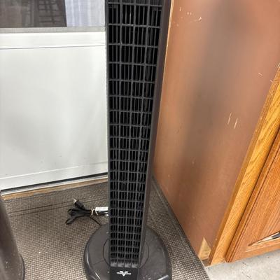 Trash can, 2 fans, air compressor for car