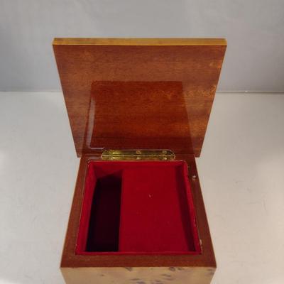 Reuge Italian Music Box 'Theme from Ice Castles'