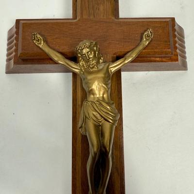 Vintage Wood INRI Catholic Last Rites Jesus Crucifix Cross 12" tall w/ sliding cross stash box for holy water and candles.