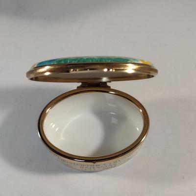 Limited Edition Toye Kenning & Spencer English Enamel Hinged Oval Box- First Landfall in the New World- Number 145/500