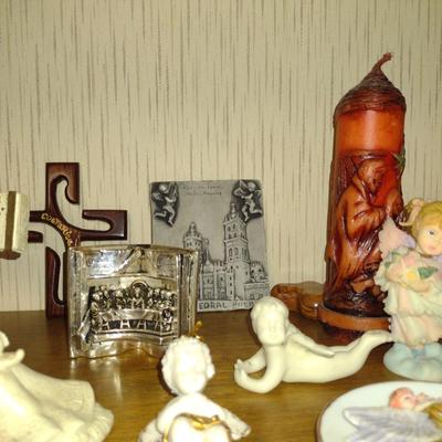 Collection of Religious/Spiritual Home Decor