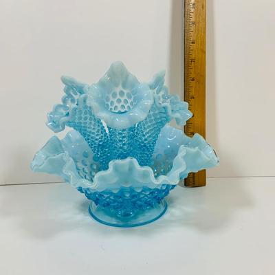LOT 7: Fenton Hobnail Blue Three Horn Epergne Bud Vase
