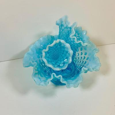 LOT 7: Fenton Hobnail Blue Three Horn Epergne Bud Vase