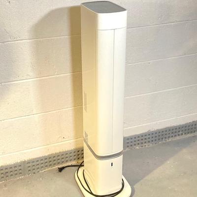 LOT 58: Floor Lamp, Tower Fan / Heater and Stand Fan