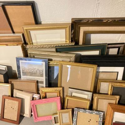 LOT 60: Large Collection of Picture Frames