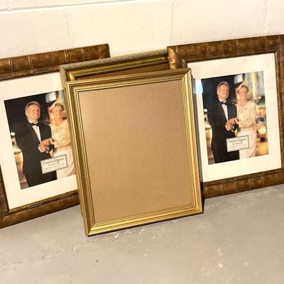 LOT 61: Picture Frames of Assorted Sizes