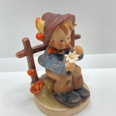 LOT 76: Collection of Goebel / Hummels - Just Resting, Meditation and More