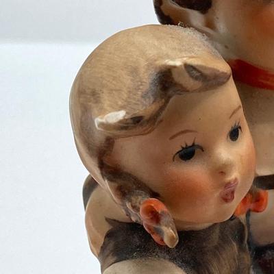 LOT 78: Collection of Five Goebel / Hummel Figurines - Goodnight and More