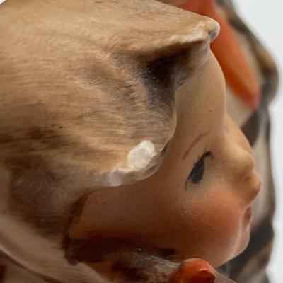 LOT 78: Collection of Five Goebel / Hummel Figurines - Goodnight and More