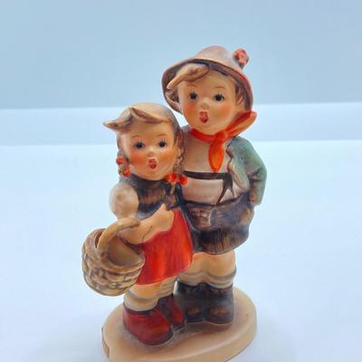 LOT 78: Collection of Five Goebel / Hummel Figurines - Goodnight and More
