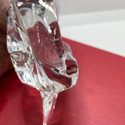 LOT 80: Stunning Baccarat France Labrador Retriever Crystal Figurine