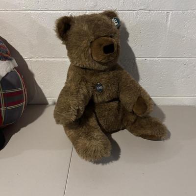 LOT 82: Holiday Plush Bears, Snowmen & Others