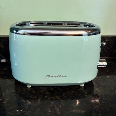 LOT 84: Kitchen Appliances: Ambiano Single Server Coffee Maker, Miiler 2-Slice Retro Toaster & Dash Mini Pizzelle Maker