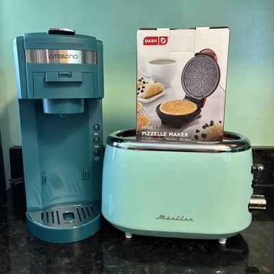 LOT 84: Kitchen Appliances: Ambiano Single Server Coffee Maker, Miiler 2-Slice Retro Toaster & Dash Mini Pizzelle Maker