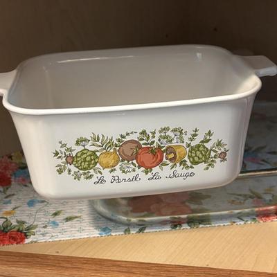 LOT 86: Kitchen Cabinet Cleanout: Corning Ware "Spice of Live", Pioneer Woman, Pyrex and More