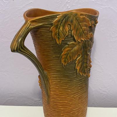 LOT 89: Vintage Roseville Bushberry Vase