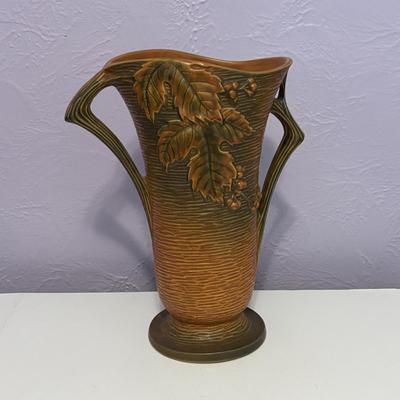 LOT 89: Vintage Roseville Bushberry Vase