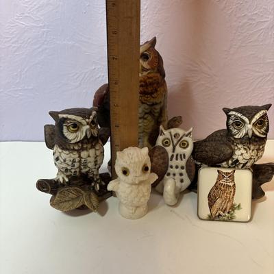 LOT 95: Owl Collection: Royal Crown, Goebel, HOMCO