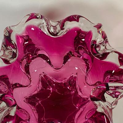 LOT 118: Vintage Pink Art Glass Bowl