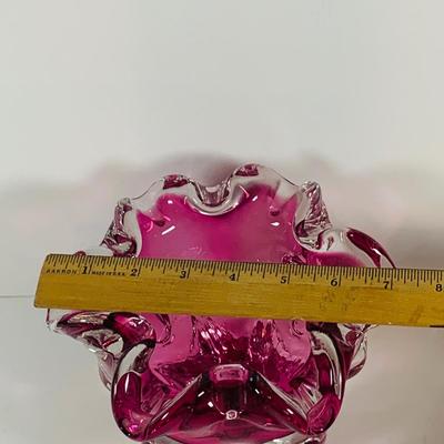 LOT 118: Vintage Pink Art Glass Bowl