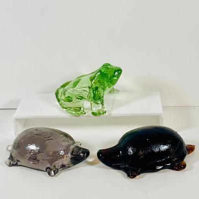 LOT 121: Set of Two (2) Antique Hand Made Glass Turtles and a Glass Frog