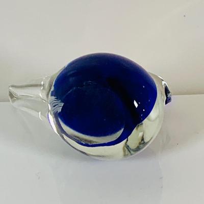 LOT 126: Assortment of Art Glass and Crystal Bird Figures, Trinket Box and More