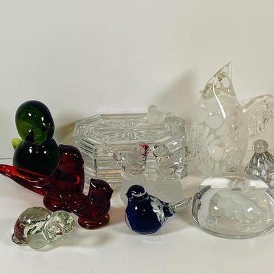 LOT 126: Assortment of Art Glass and Crystal Bird Figures, Trinket Box and More