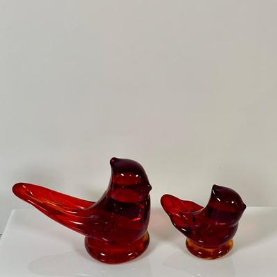 LOT 126: Assortment of Art Glass and Crystal Bird Figures, Trinket Box and More