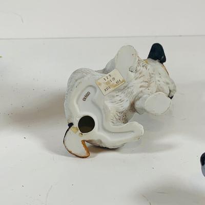 LOT 127: Assorment of Dog Figures, Banks, and More