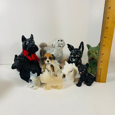 LOT 127: Assorment of Dog Figures, Banks, and More