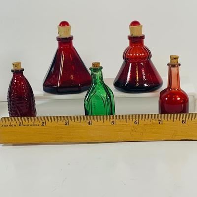 LOT 129: Collection of Wheaton Miniature Glass Bottles with Corks