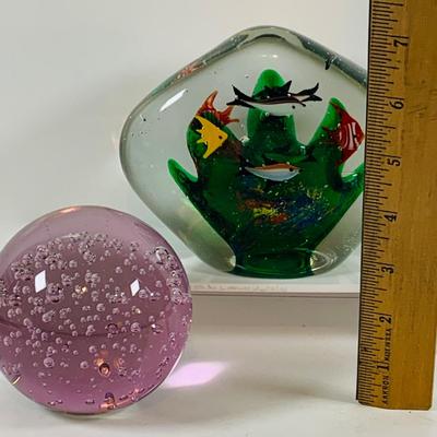 LOT 135: Art Glass Aquarium and Pink Glass Ball Paper Weights