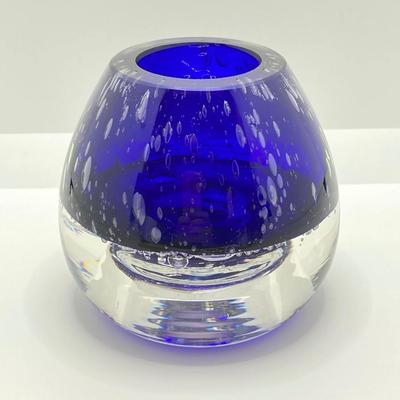 LOT 163: Hand Blown Unique Glass Paperweights