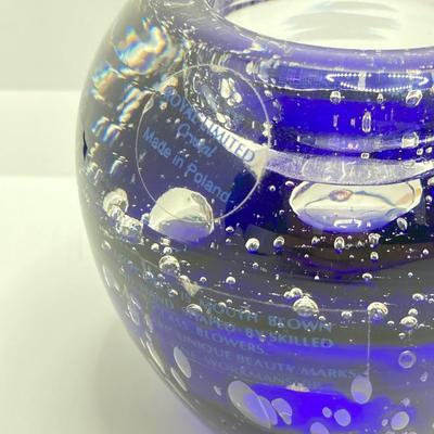 LOT 163: Hand Blown Unique Glass Paperweights