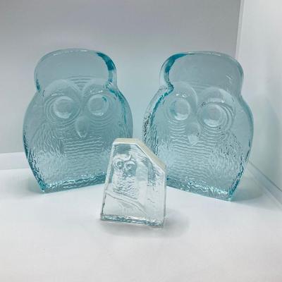 LOT 165: Owl Art Glass - Pair of Blenko Style and More
