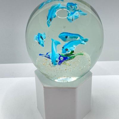 LOT 168: Colorful Glass Art Paperweights - Dynasty Gallery Heirloom Collectibles and More
